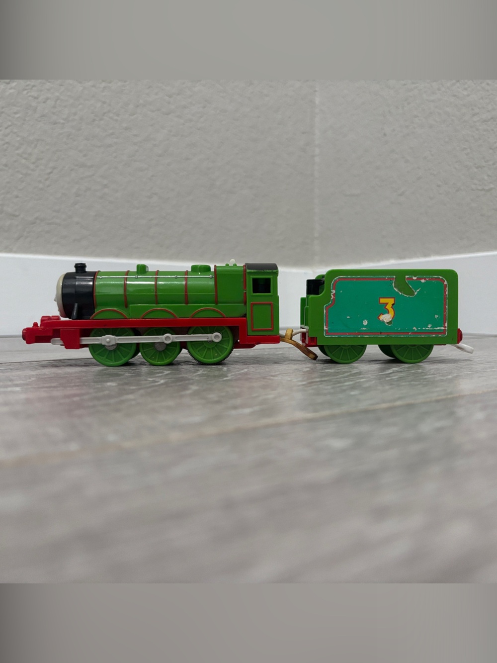 2009 Mattel Motorized Henry with Attached Tender - UNTESTED - Picture 6 of 9